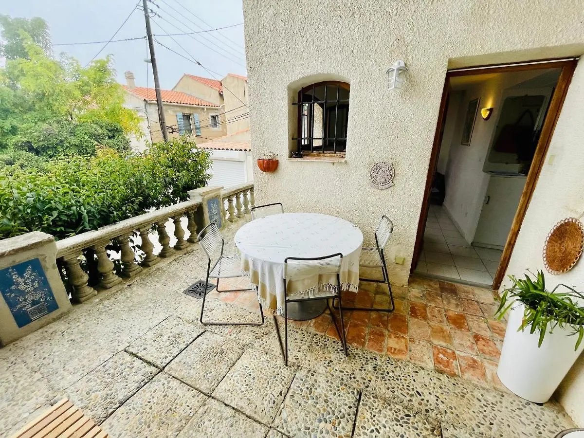 Apartment Appartement Duplex Avec Terrasse Vue Mer Marseille France